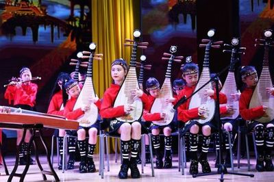 贵阳:举办中小学生首届艺术节器乐比赛